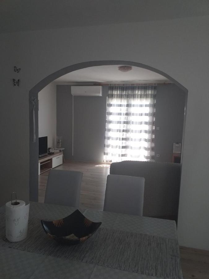 Apartment Darinka شيبينيك المظهر الخارجي الصورة